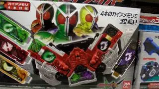 Japanese Combining and Transforming (Morphin) Superhero Toys