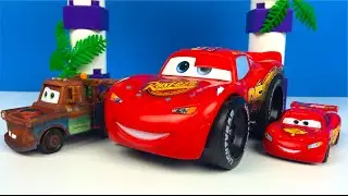 RAYO MCQUEEN Y MATE DESCUBREN LA PUERTA ESTELAR - DISNEY PIXAR CARS - LIGHTNING MCQUEEN