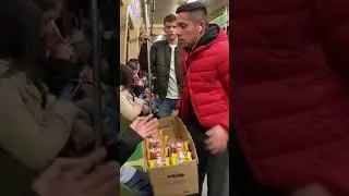 vendedor ambulante a los gritos en #subte de #buenosaires #argentina