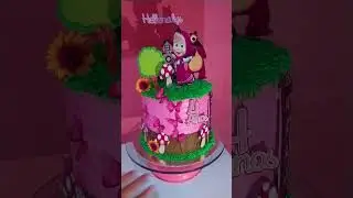 Lindo bolo tema marcha eo urso em chantilly