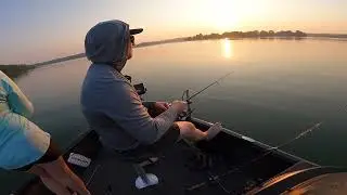A nice morning on gun lake