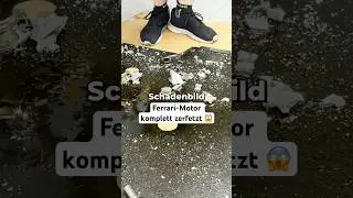 Motorteile durchschlagen den Unterboden.