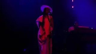 2024 - Maxwell - Detroit R&B Serenade Tour - Opening