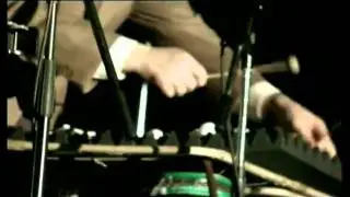 Stereo Attaches - Alice im Billigland