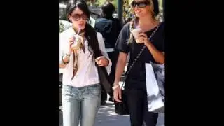 VANESSA HUDGENS pICtURes