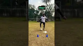 Learn this skill 🔥 you can try it ⚽️👍#football #footballskills #soccer #tutorial #shorts #reels