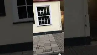 Lamb and flag oxford