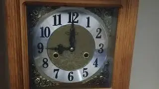 Grandmother Clock Chimes 9