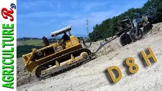 CATERPILLAR D8H con aratro Rossi da scasso.  Zannotti Graziano