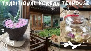 Hanok Tea House in Insadong, Seoul Korea