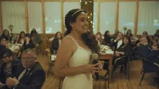 novia cantando aleluya