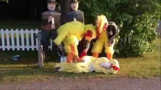 Chicken Death race: deleted scenes - extramaterial Odensj&ouml; Veteranmotortr&auml;ff