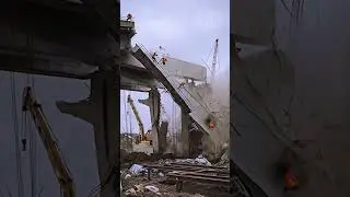 Bridge Collapse Caught on Camera!