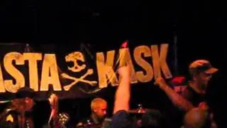 ASTA KASK - Psykiskt Instabil + Demokrati (live 2011)