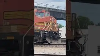Dash 9-44cw