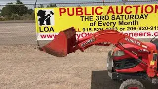 Kubota BX25D Backhoe Loader Operation