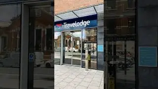 Affordable stay in the heart of London? Let's check out Travelodge!