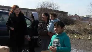 PU „Đurđevdan“ prikupila i uručila pomoć romskim porodicama koje su izgubile dom u požaru