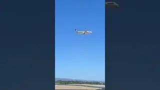 Singapore Airlines a350 taking off from Perth airport #aviation #takeoff  #planespotting