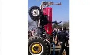 Mahla 855 on another stunt.