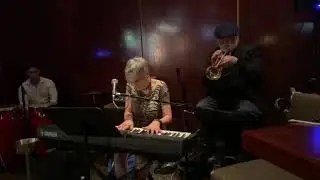 Glen Gross and Susan Artemis at Sullivans,  6-8-24, Set 2