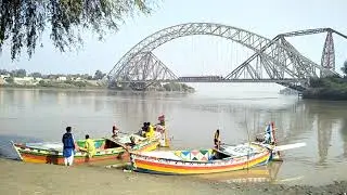 The Ayub and Lansdowne Bridges with Indus River, Sukkur, Pakistan