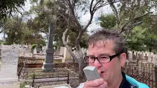 Live with the spirits at the West terrace Cemetery