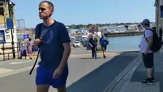 Floating Bridge - Cowes to East Cowes - Isle of Wight - Boarding