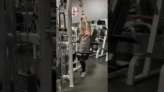 Close Grip Lat Pulldown