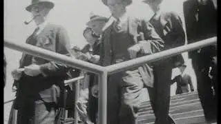 HALL MARK wins the 1933 Melbourne Cup - great aerial shots of Flemington