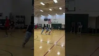 The Defensive Effort is Elite! #basketball #youtubeshorts #uhruns
