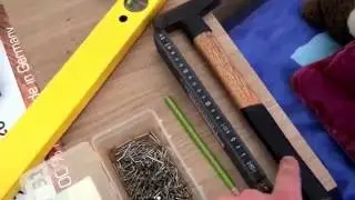 Bild aufh&auml;ngen Wandbild gerade an die Wand h&auml;ngen Gem&auml;lde ausrichten Wandmontage Rahmen Anleitung
