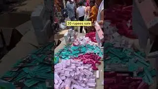 20 Rupees sale makeup products | Sadar Bazar Sunday market | Cheapest makeup items #shorts