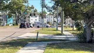 Manatee County EMS ALPHA10 Responding with AIR-HORN