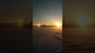 Паргелий (гало, зимняя радуга) в Москве #halo #гало #паргелий #зимняярадуга #mocksun #sundog #sun