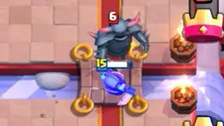 LEVEL 15 MINI PEKKA VS LEVEL 6 PEKKA