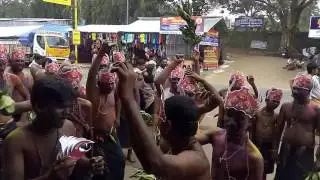 At sabarimala...erimeli pettai thullal