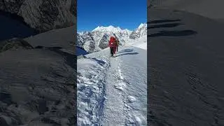 Manaslu circuit trek# trek with Bhim#Larke pass #5106m above the sea level#(2)