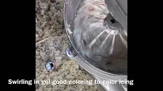 how to tint icing