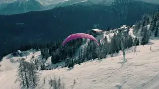 Parapente dans la Vall&eacute;e du Trient