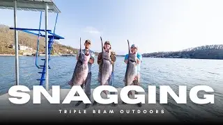 EPIC Spoonbill Snagging Action! Catching Giant Fish!