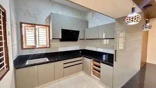 Latest Modular Kitchen Design 🎉17x10feet Size with Beautiful Wooden Parition Wall