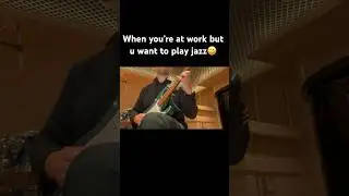 Tune&rsquo;s name in comments please 😀#jazz #jazzstandart #improvising #guitar #jazzguitar #sealife #jam