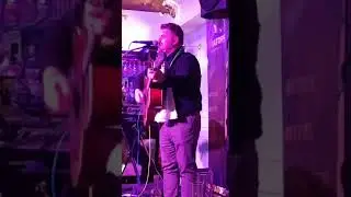 Roy Buckley sings The Rocky Road To Dublin