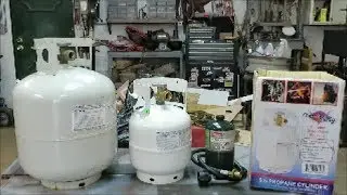 5-фунтовый баллон с пропаном. Думаю, так я сэкономлю деньги и место.