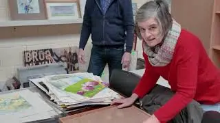 Hanneke, Ton en Jan hebben de expo ingericht met aquarellen v/d moeder van Hanneke, Margriet Mak.