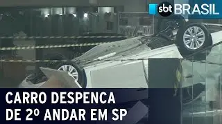 Carro despenca do 2&ordm; andar de concession&aacute;ria; tr&ecirc;s pessoas ficaram feridas | SBT Brasil (27/09/21)