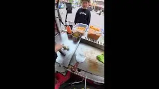 👉👉 Waking Up at 3AM to Sell Rice Balls & Egg Pancakes | Family Hustle