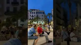 he found the perfect spot for busking - viva la vida #valencia #music #travel #busking #violin