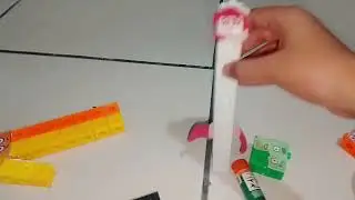 Numberblocks 4 and 2 encouters a 2d plane Wall